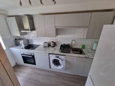 2 Bed student flat near Broad Street Main Photo