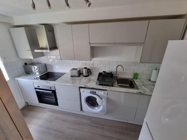 2 Bed student flat near Broad Street Main Photo