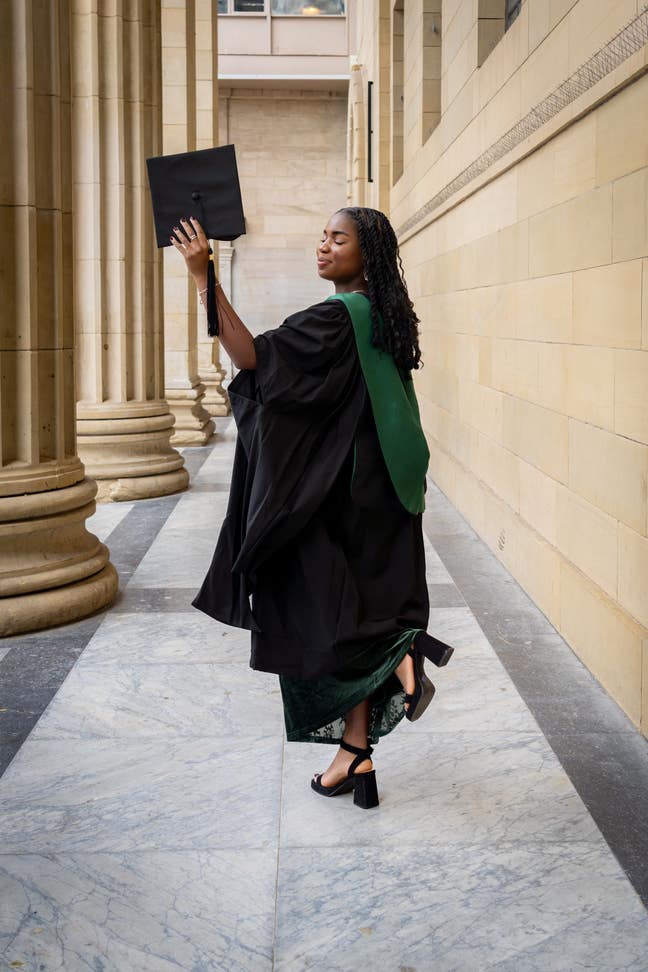 Laid-back Postgrad looking for a Room to Rent Main Photo