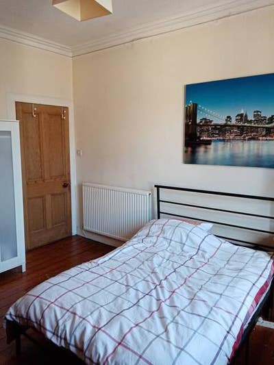 City centre room available Main Photo