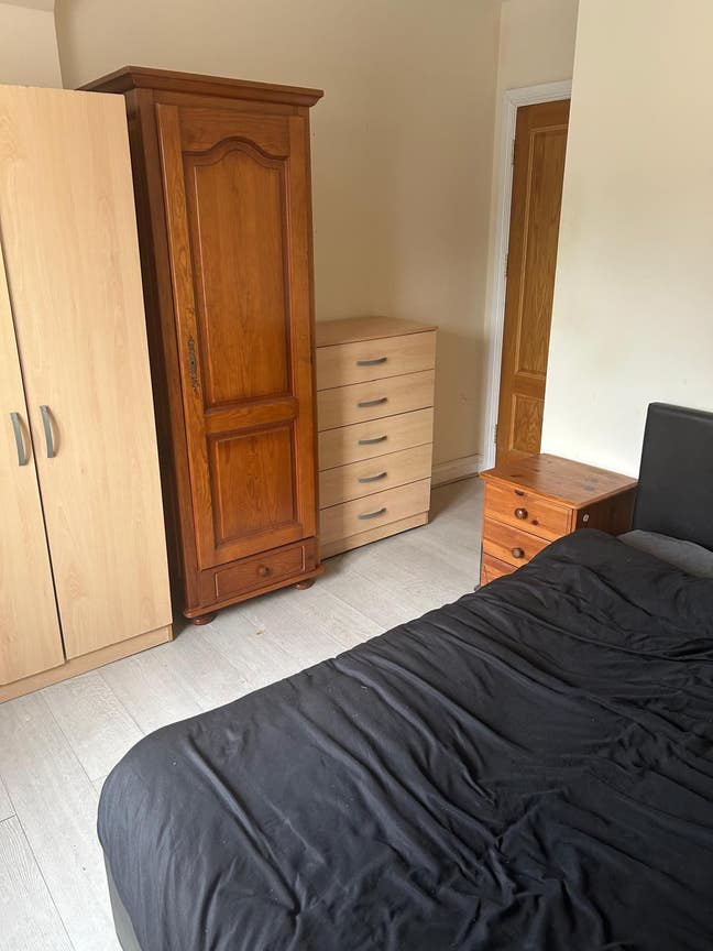  Double room ensuite for rent Main Photo