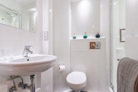 Cheap Ensuite in Printhall Close to City Center Main Photo