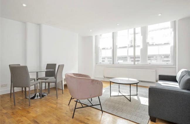 Room near Liverpool Street Station Main Photo