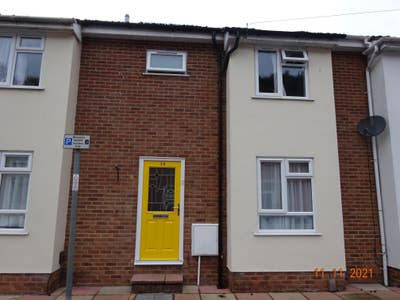 Rooms Available in Non- smoking Student Houseshare Main Photo