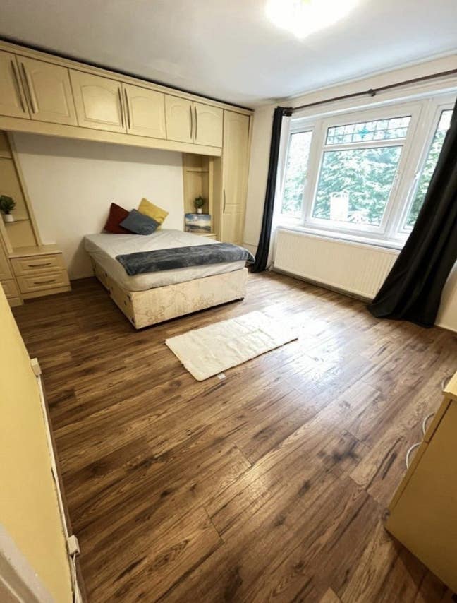 Spacious double with private patio - Tufnell Park Main Photo