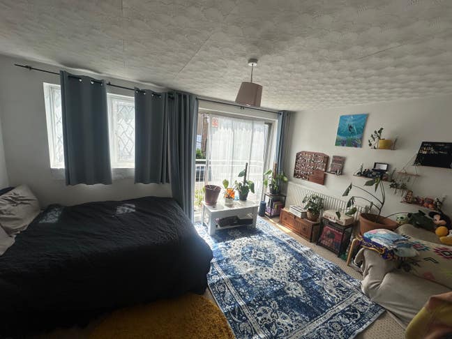 Winter Sublet N15  Main Photo