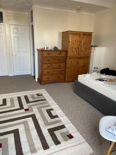 Annex style room with ensuite and small kitchen  Main Photo