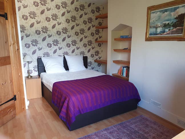 Double Room Close to Tonbridge Station Main Photo