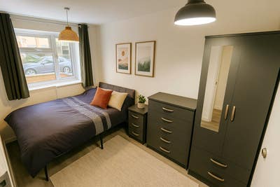 Walk Everywhere – Room by Xscape & Cental MK Shops Main Photo