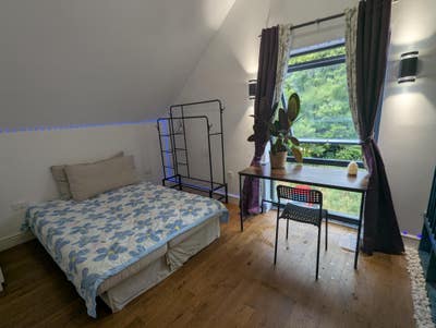 En suite, furnished double room near Hospital Main Photo