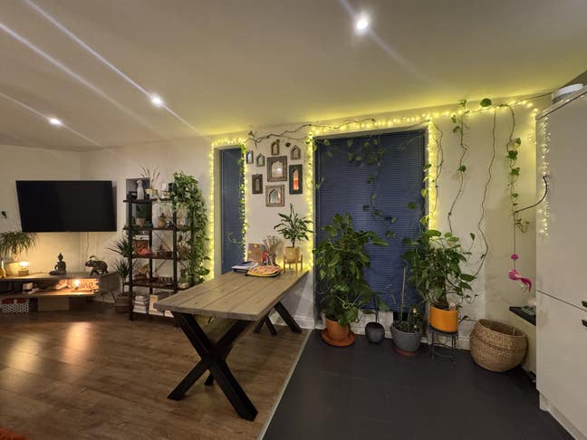 A quirky 2-bedroom flat in a prime location  Main Photo