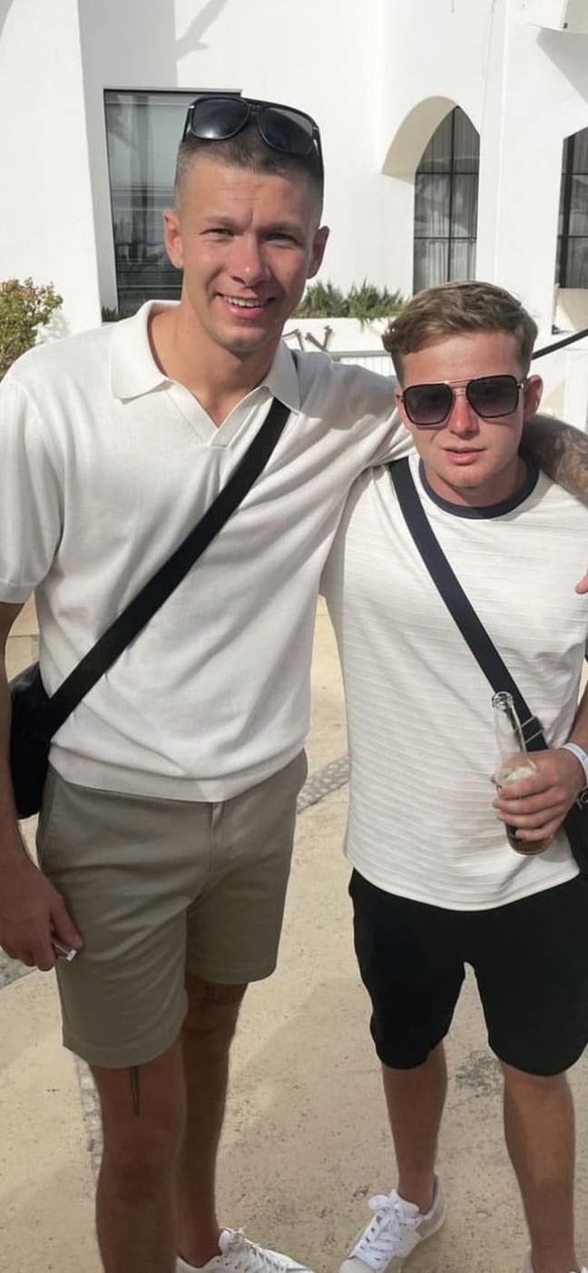 Hi, I’m 27 from Portsmouth, just got back f... Main Photo