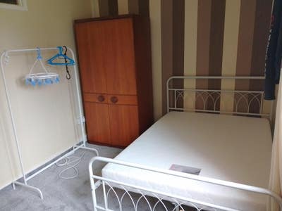 Double room in sharing flat  Main Photo