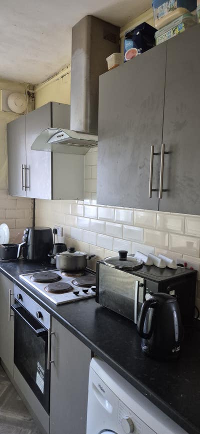 Shared Room in a 2 bed apartment – 6-Month Tenancy Main Photo