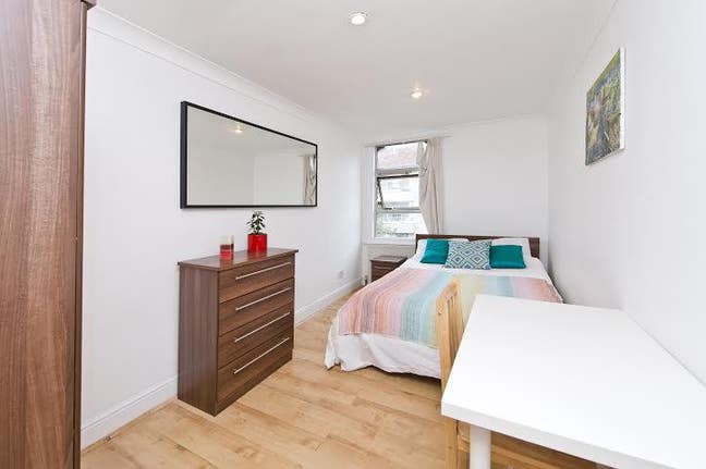 Double Rooms Available - All Bills Included Main Photo