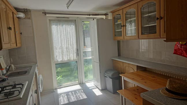 3 Bed House with Garden on N7! Main Photo