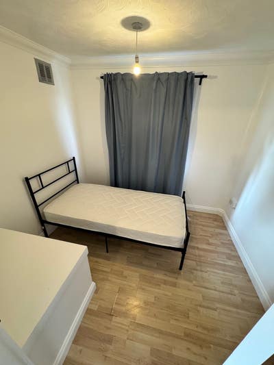 Lovely Clean Single Room In Harold Hill Main Photo