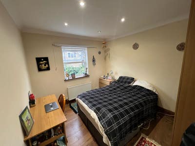 Two Double Rooms Available in Spacious Shared Hous Main Photo