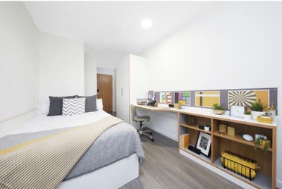 Gold en suite Leicester bills included  Main Photo