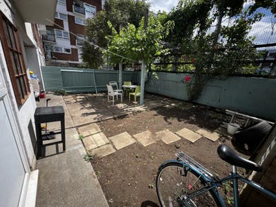 Cosy single room with Garden, 5min to Starion Main Photo