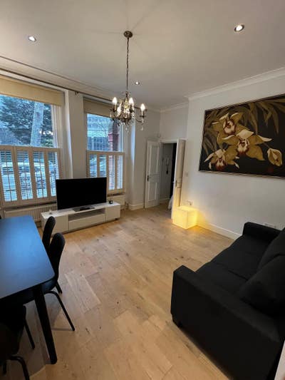 Lovely flat in South Kensigton Main Photo