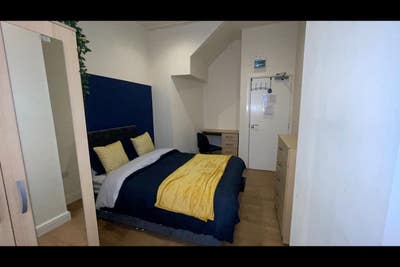 🚨Large En-Suite Double Room - Bills Inc🚨 Main Photo