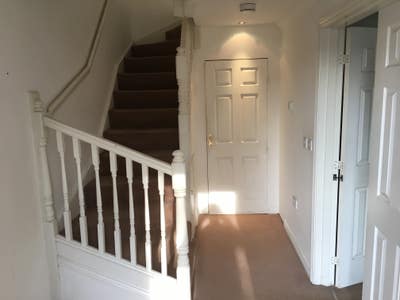 Professional House Share - large room - £560pm Inc Main Photo
