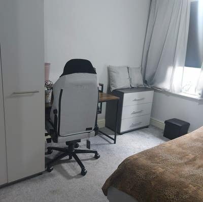 Double room for 2-4 days a week Main Photo