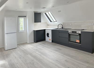 One bedroom flat in character property Main Photo