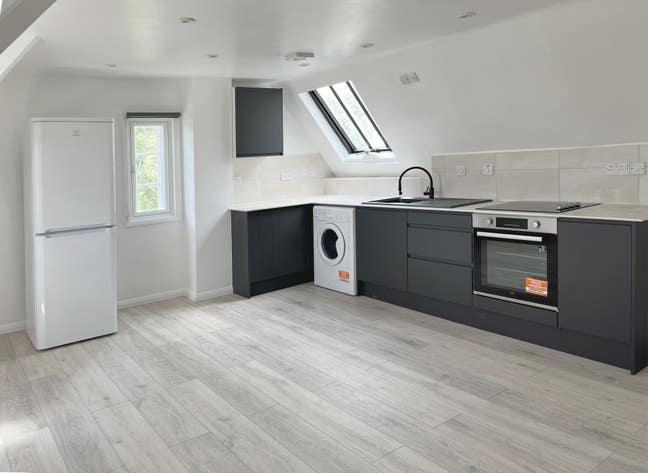 One bedroom flat in character property Main Photo