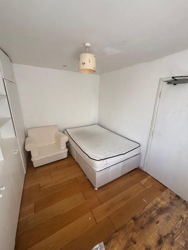 Cosy double room  in central location  Main Photo