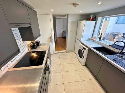 Popular HMO nestled in prime Exeter location Main Photo
