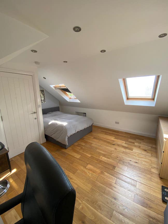 2 Rooms in Friendly Streatham House Main Photo