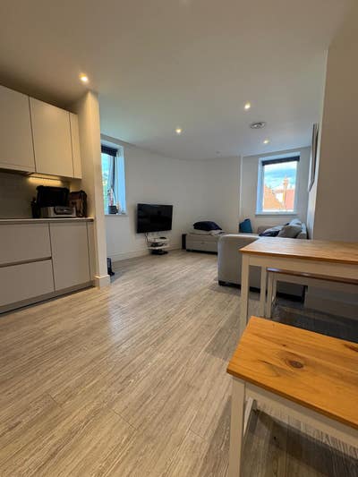 En-Suite in Modern New Build Double Room  Main Photo