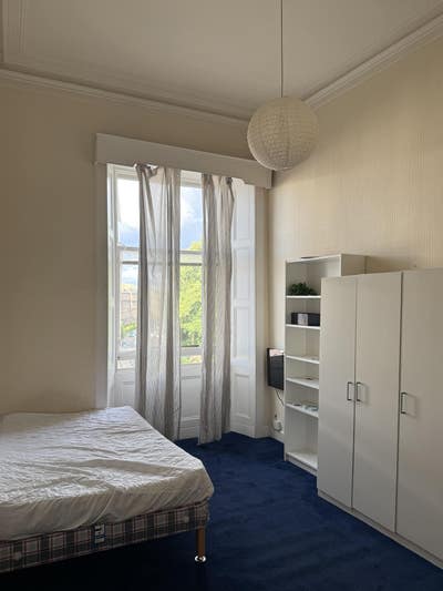 Great room in central Edinburgh Main Photo