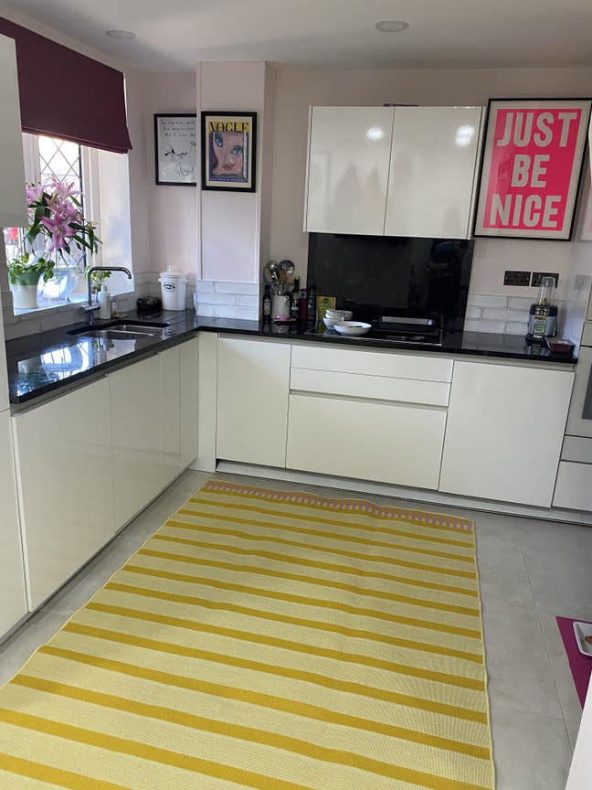 Creative’s Garden Home | Furnished & Chic in E14 Main Photo