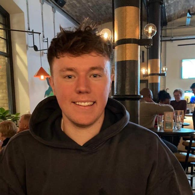 Sociable&tidy professional – seeking flatshare  Main Photo