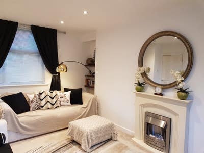 Room to let in a quiet house Main Photo