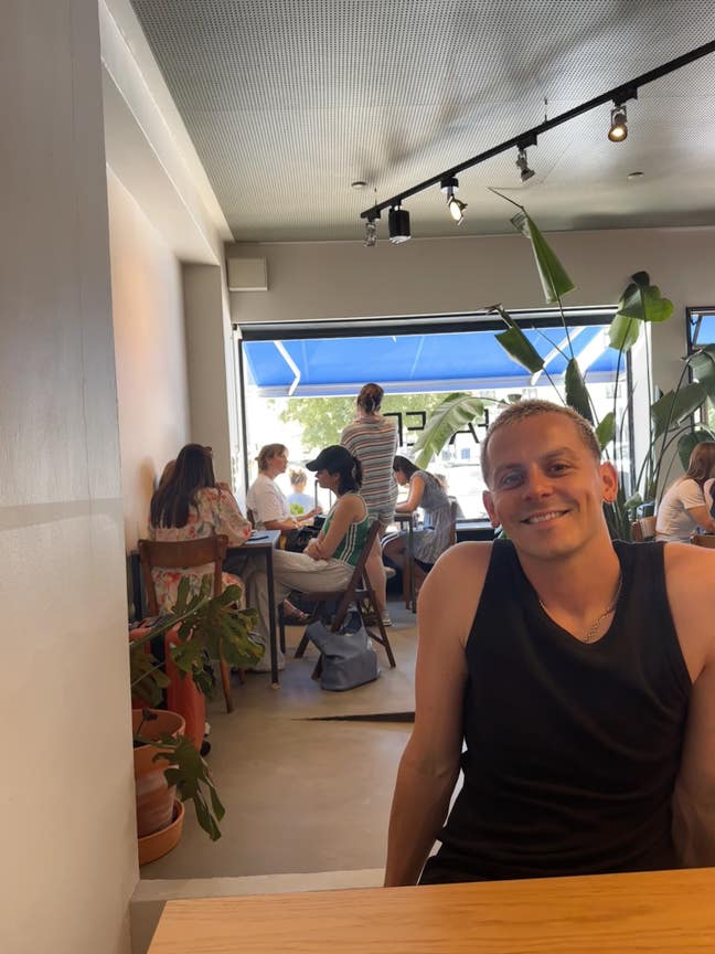 Looking for sociable flat share in Hackney Main Photo