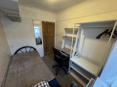 Lovely single room to rent  Main Photo
