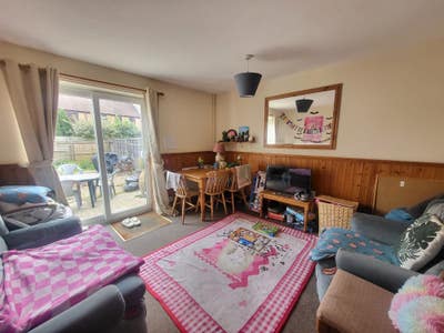 Looking for 3 flatmates for Oxford house share  Main Photo