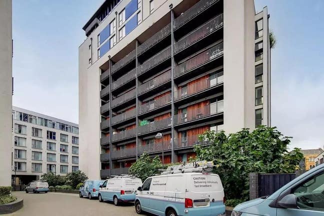 Space for 2 tenants at Bermondsey flat Main Photo