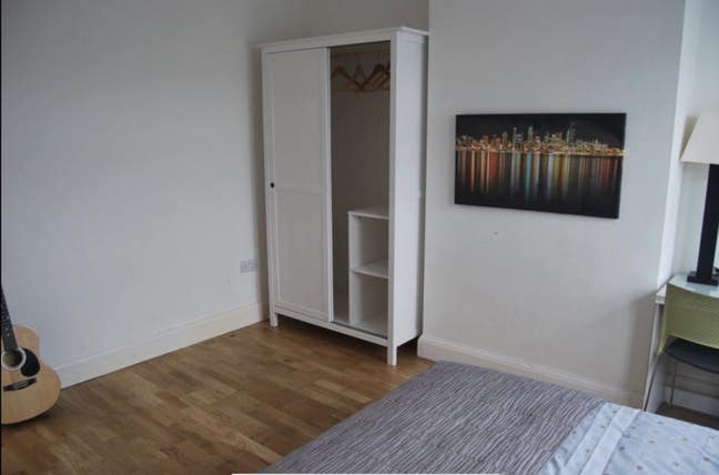 Large double room with sap rate exclusive bathroom Main Photo
