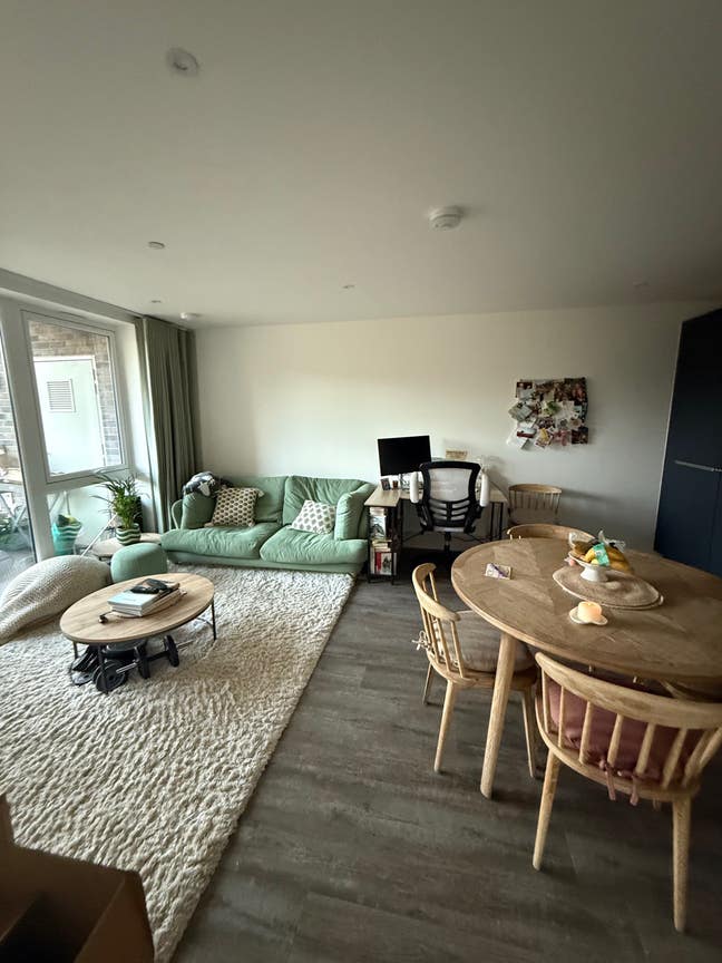 Furnished Double room with bathroom Main Photo