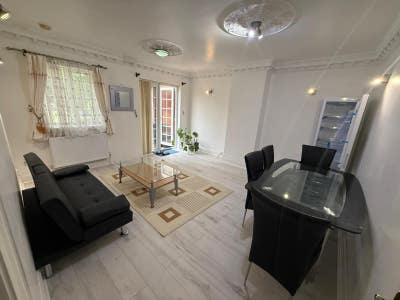1-Bedroom Flat in Selly Park - All Bills Included! Main Photo