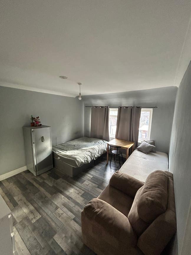 🛏️ Double Room for Single Use to Let - Dollis Hill  Main Photo