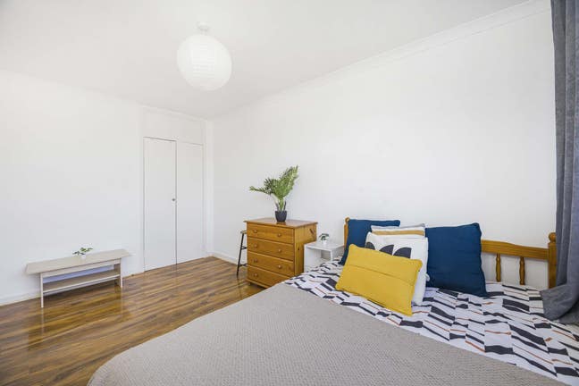 Spacious Double Bedroom Ready to Move In Main Photo