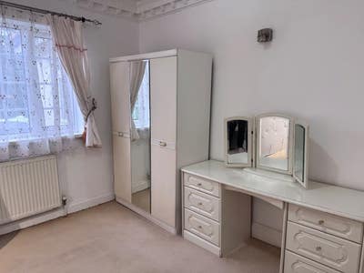Spacious 1 Bed Furnished Flat Available In B29 Main Photo