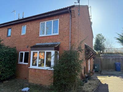 1 Bed House Short Let Main Photo