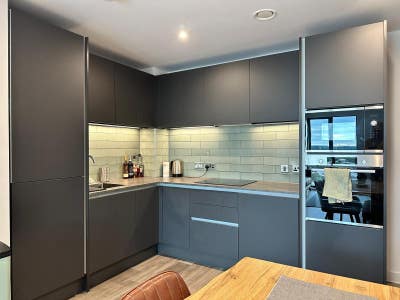Double room with own bathroom in Media City Main Photo